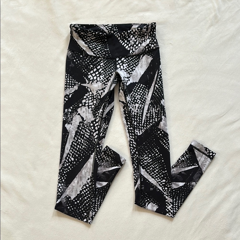 Lululemon Wunder Under Pant III *Full-On Luon, Size: 4 - Picture 3 of 8